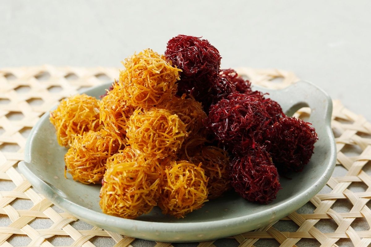 You are currently viewing Kue Grubi: Manisnya Tradisi yang Melekat di Lidah dan Hati