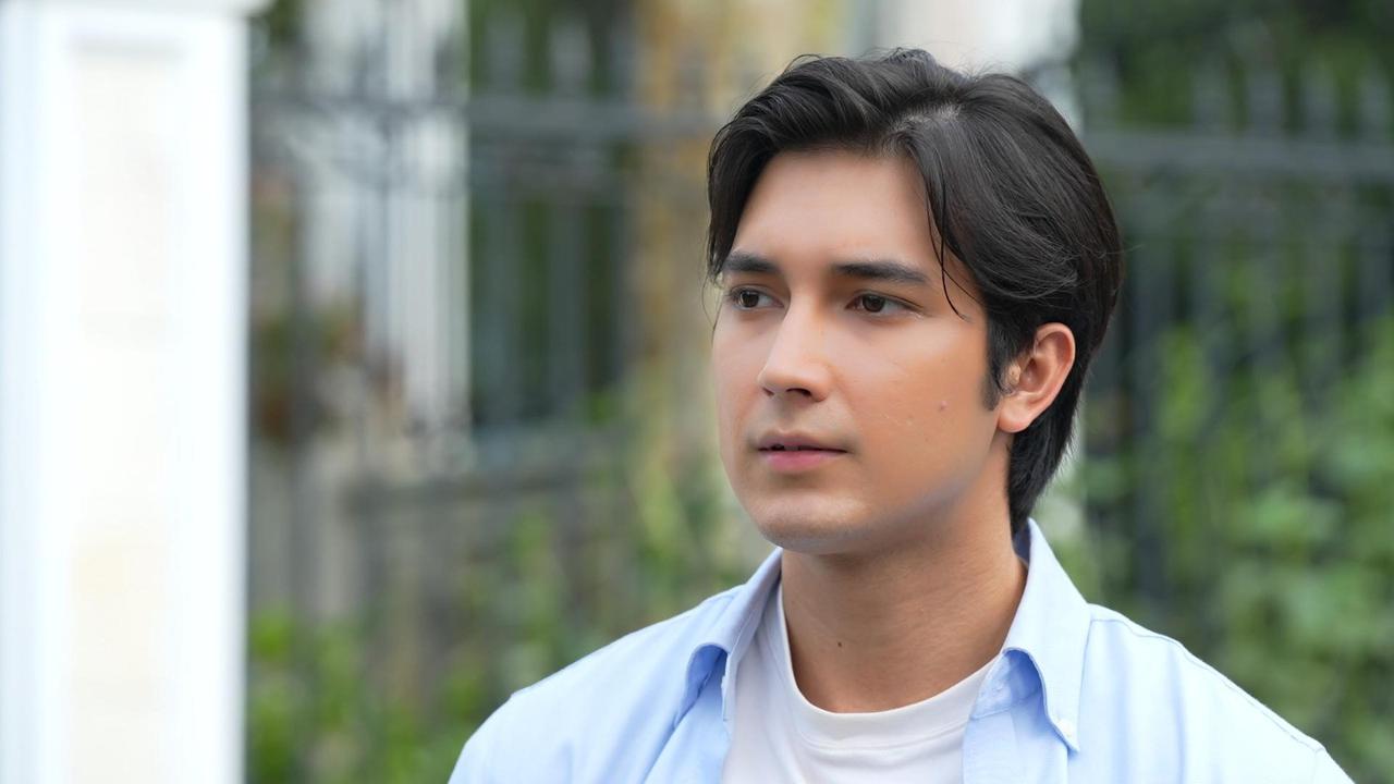 You are currently viewing Jejak Karier Junior Roberts di Industri Hiburan