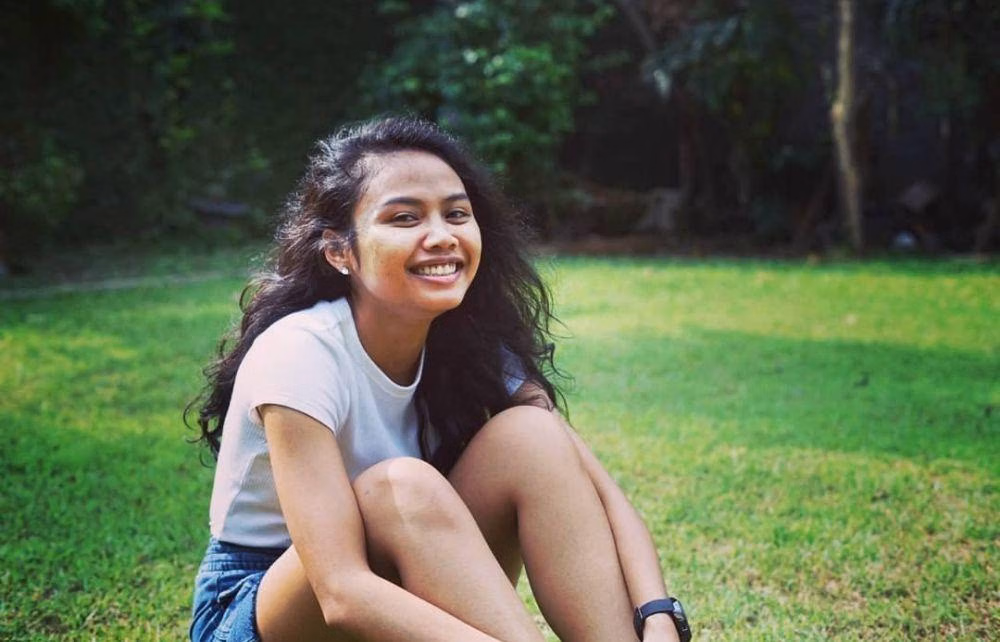 You are currently viewing Transformasi dan Akting Memukau Dea Panendra di Layar Lebar