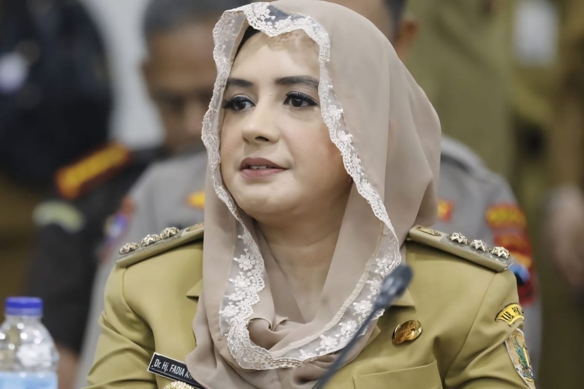 You are currently viewing Fadia Arafiq: Sosok Perempuan Kuat yang Mengukir Jejak di Dunia Politik dan Kehidupan Publik