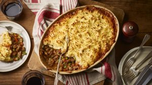 Read more about the article Shepherds Pie: Kisah Hangat di Balik Hidangan Rumahan yang Penuh Kenangan