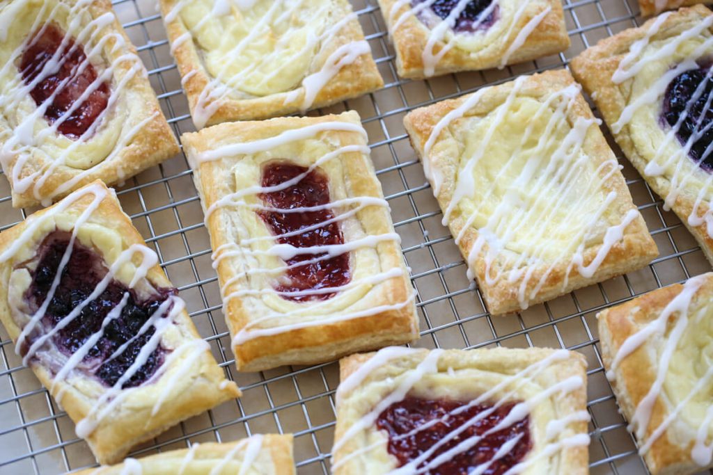 Danish Pastry Buah