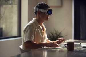 Read more about the article Vision Virtual Apple, Teknologi Virtual yang Ubah Cara Orang Berinteraksi