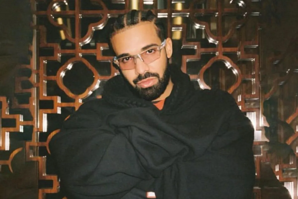 You are currently viewing Drake: Profil dan Perjalanan Karier Penyanyi Dunia yang Terus Bersinar